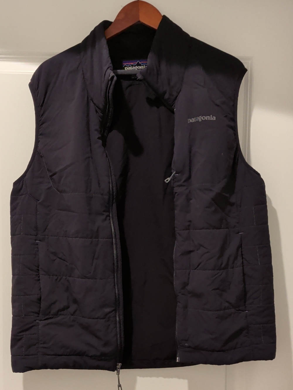 Patagonia Men’s Black Quilted Insulated Vest